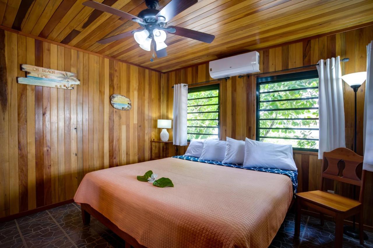 Driftwood Gardens Guesthouse Placencia Exterior foto